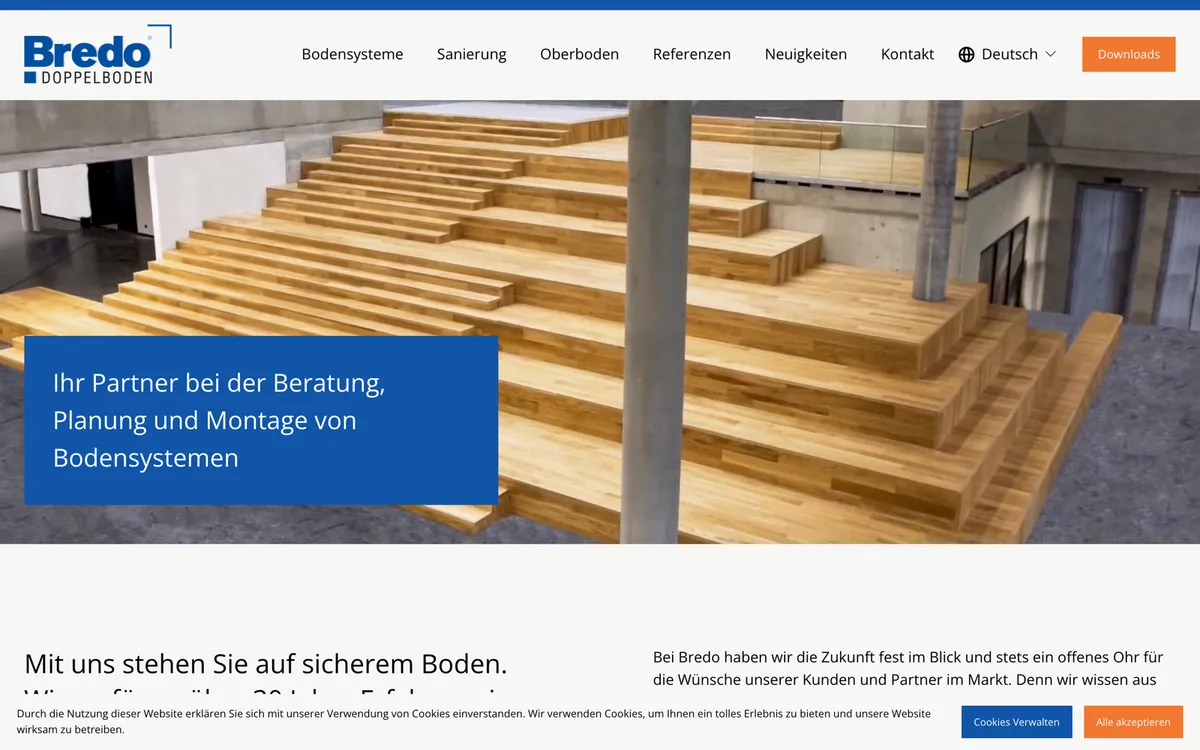 Alte Squarespace-Seite von Bredo Doppelboden — Standard-Template mit implizitem Cookie-Banner („durch die Nutzung … einverstanden") am unteren Rand